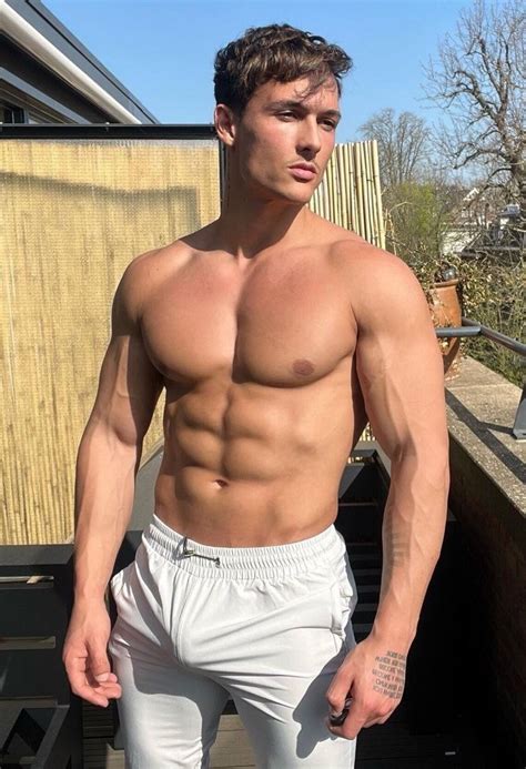 Porn Videos of Hunks: Free Gay Hunk Porno Movies .